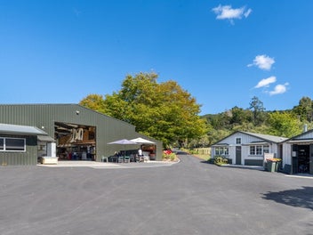 Waterfront Lifestyle Estate