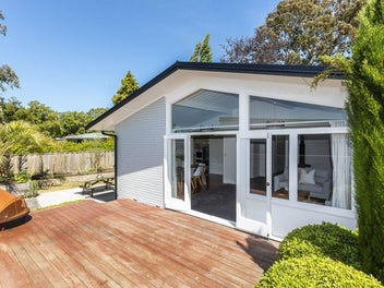 Character, Charm and Calm on Hamptons!