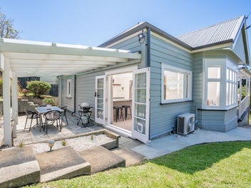 Character & space & sun