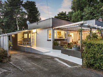 Family Retreat in Hill Park