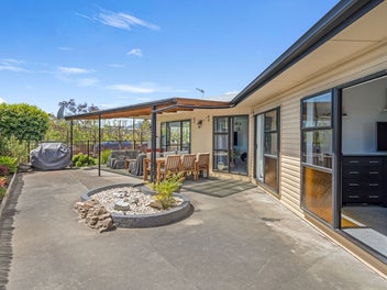 Your Lucky 13 on Appleby Highway