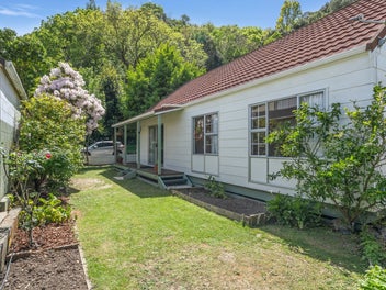 Hardy by Name, Easy by Nature!