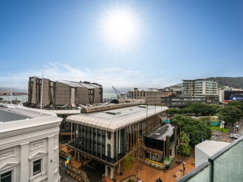 Lifestyle! Fabulous & Convenient