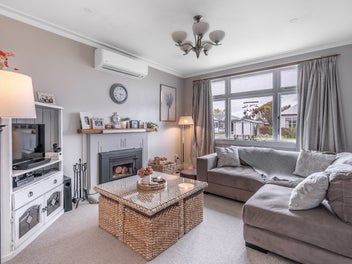 Grasmere Haven: Your Ideal Home.