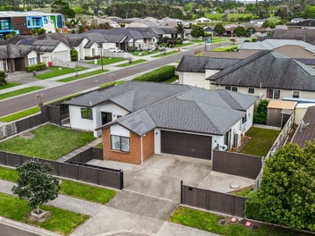 The Best of Huapai Living. Upgrade & Upsize.