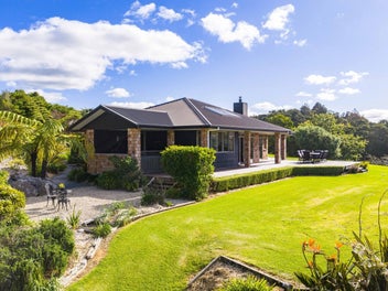 Built for large families and storage