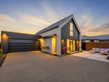 Newly Finished, Lock And Leave