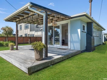 Beachside Lifestyle - be quick or miss out!