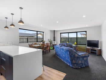 3 Bedroom Beauty on Cedric