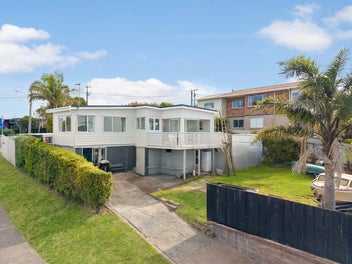 Do-Up Opportunity in Prime Stanmore Bay Location!!