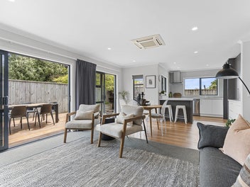 MOTIVATED VENDORS - MUST SELL