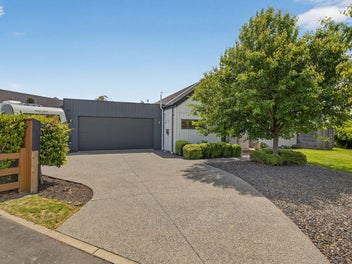 Immaculate Home with Reserve Outlook