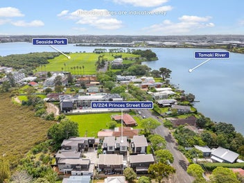 Refreshed Family Home -Walk to Beach