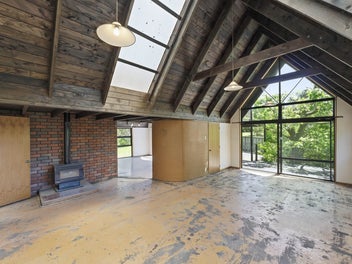 Auction Brought Forward - 11am Wed 19th Nov