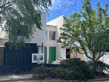 Superior Central City Living!