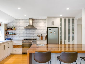 Saint Johns Hill estate that lives large