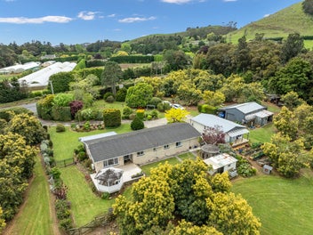 Parklike Perfection on 2.3ha - Must be Sold