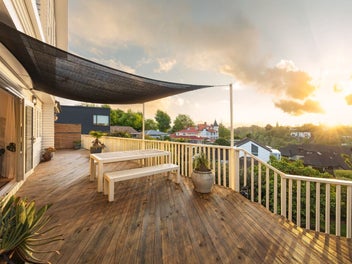 Riverside Family Charm