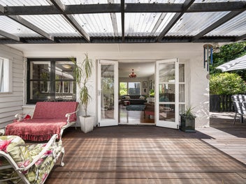 Character, Privacy & Endless Potential on 1169sqm