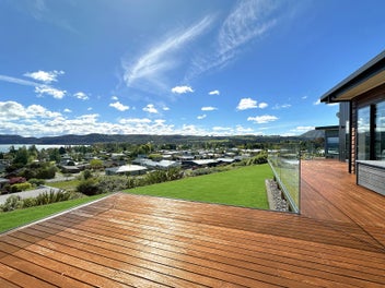 A Grandstand Position with Unrivalled Lake Views