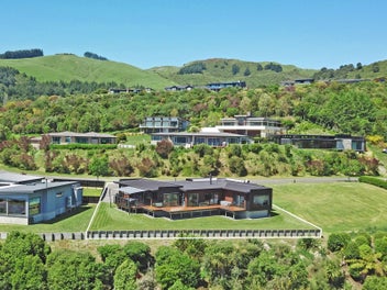A Grandstand Position with Unrivalled Lake Views