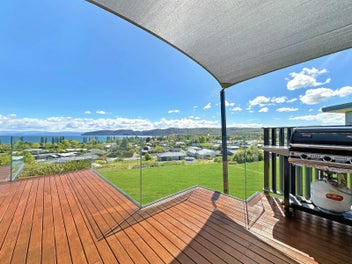 A Grandstand Position with Unrivalled Lake Views