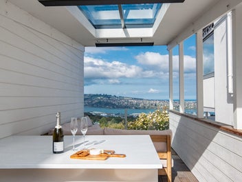 Location & sun & views