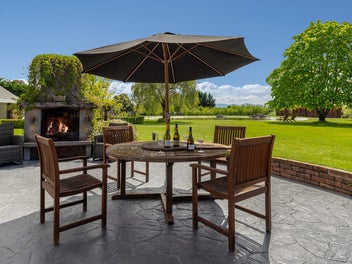 Country Elegance with Big Sheds & Opportunity