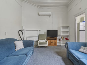 Solid investment opportunity on George Street