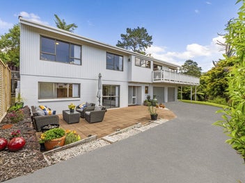 Family Flexibility in a Fantastic Location!