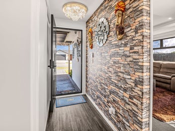 A Wonder Home in TOP LOCATION