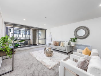 Welcome Home - Comfortable City Living!