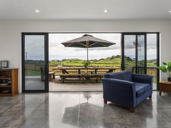 YOUR SLICE OF PARADISE