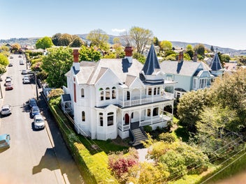 Mahara – a grand Dunedin residence of...