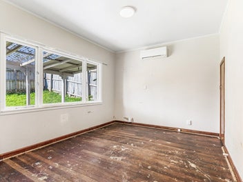 1950’s Weatherboard home on 850 sqm