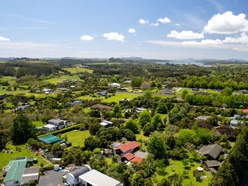 CHEAP AS CHIPS ON COCHRANE DRIVE
