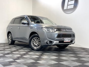 2014 Mitsubishi Outlander G 4X4 PHEV