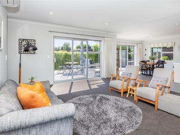 Captivating Family Living with Panoramic Views