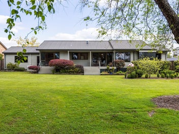 Rare Outlook- A Home you'll fall in Love with