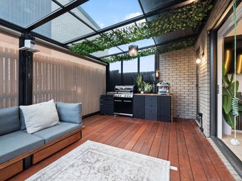Smart, Stylish & Solid – Near-New Home in Wiri