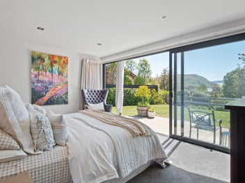 Live the Jack’s Point lifestyle