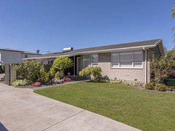 A Home to Love in Casebrook