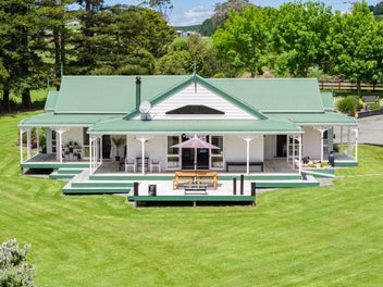 A Countryside Retreat with Timeless Appeal