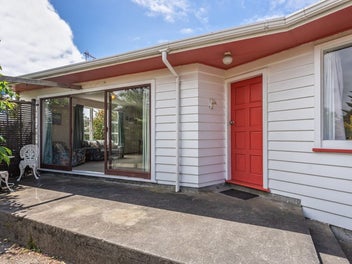 Home for Christmas - Prime Location