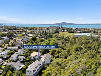Elevated Living in a Sea of Green