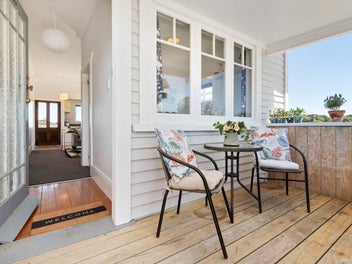 YOUR FIRST STEP INTO LIFESTYLE LIVING