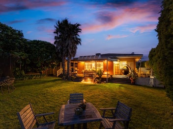 Epic Views, Absolute Beachfront, Full Site