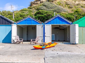 Double Boat Sheds - Your Titahi Bay Paradise