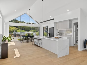 Life on the Rise at Cashmere Estate