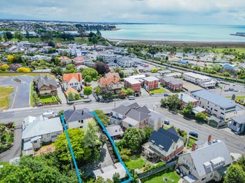 Ponsonby on Wai-iti Road.